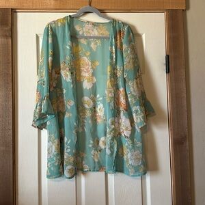 Xhilaration Floral Kimono Size Large